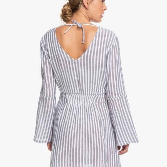 Roxy Blind Dreams Faux Wrap Striped Bell Sleeve Dress Size Small Woman’s/Juniors - Picture 2 of 16